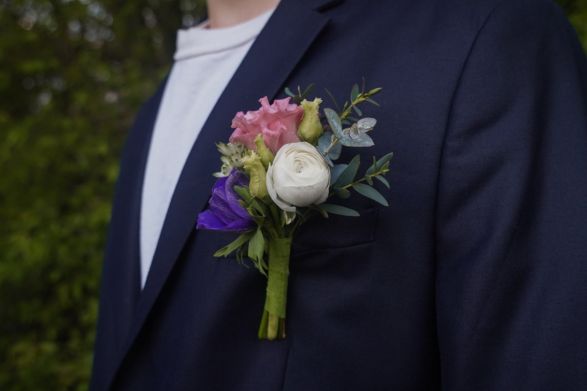 Buttonholes - Large