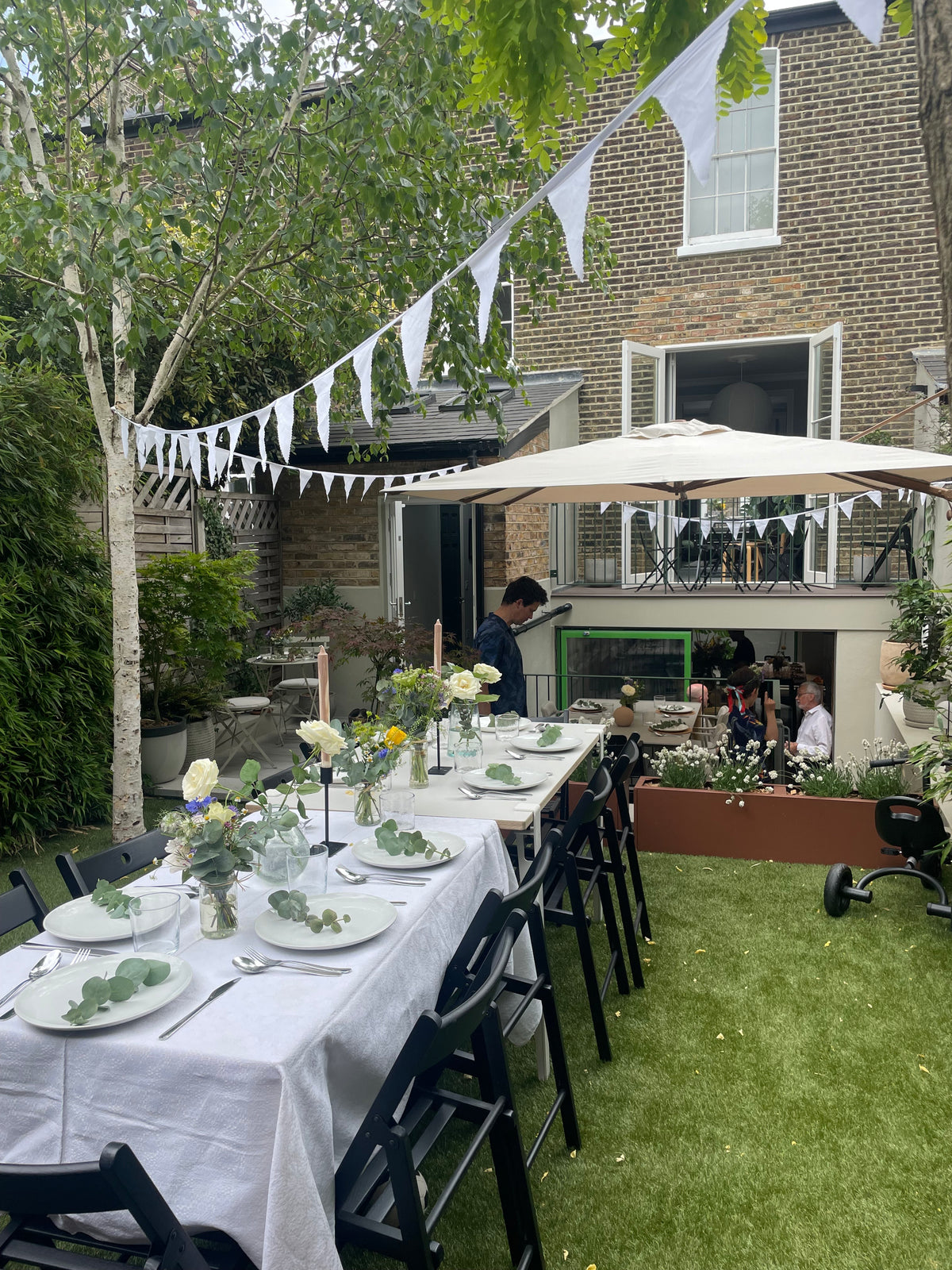 Dinner and Wedding Tables