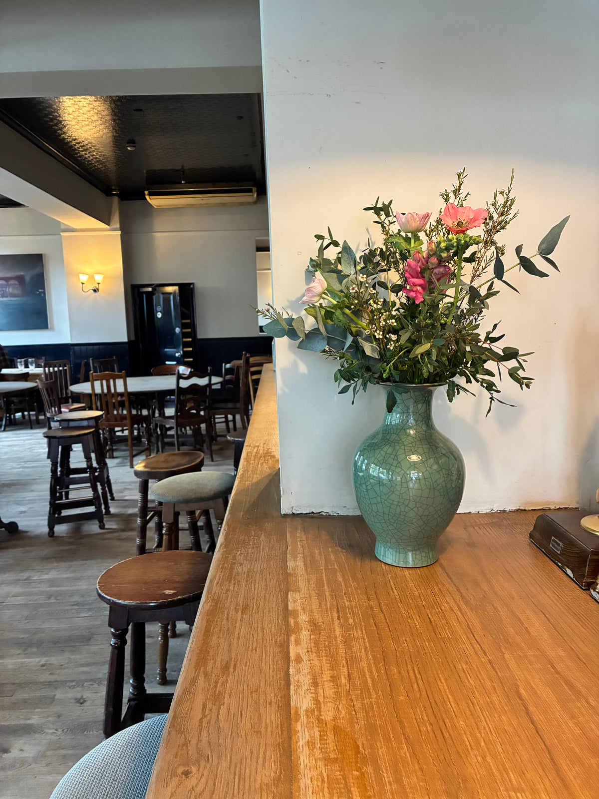 Pub & Restaurant Flowers