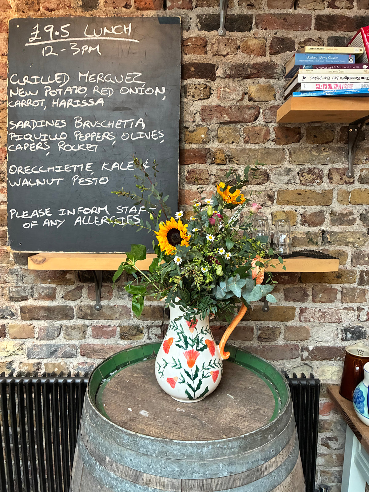 Pub & Restaurant Flowers